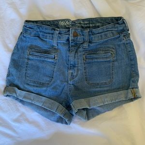 High-waisted light wash jean shorts